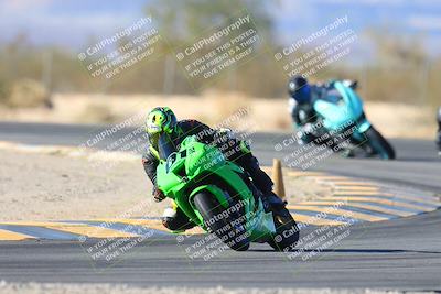 media/Jan-10-2025-CVMA Friday Practice (Fri) [[489e0da257]]/Group 4 and Trackday/Session 5 (Turn 7)/